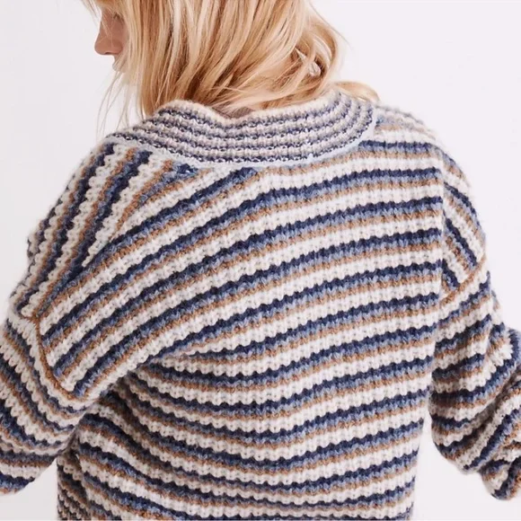 Madewell Waller Crop Cardigan Sweater - Picture 3 of 12